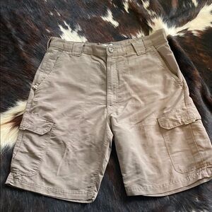 Wrangler Men's dark khaki Cargo Shorts 34